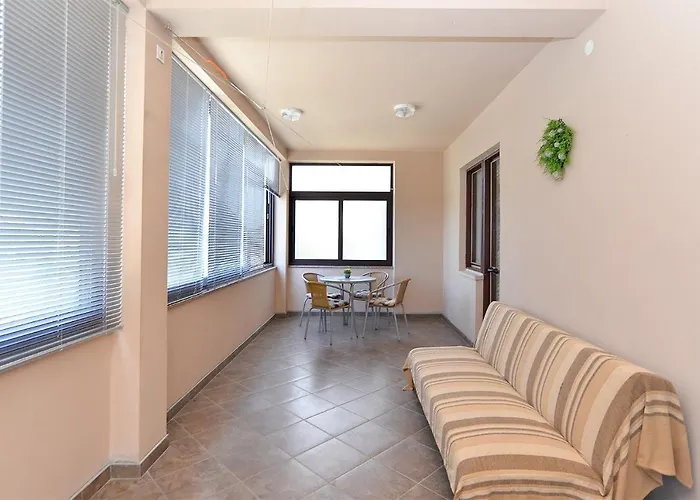 Διαμέρισμα Irena 531 Πούλα