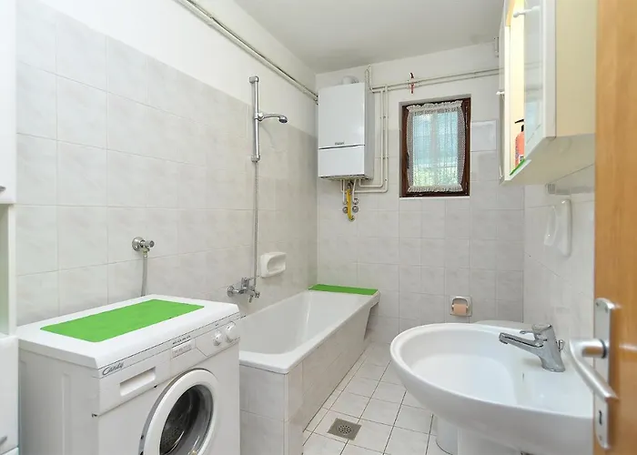 Irena 531 Πούλα