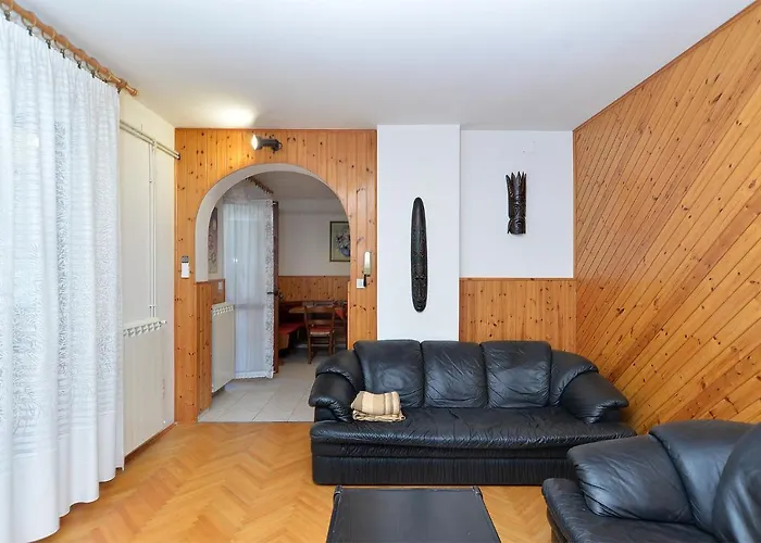 Irena 531 Διαμέρισμα Πούλα