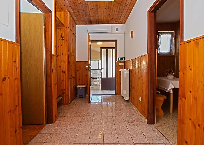 Διαμέρισμα Irena 531 Πούλα